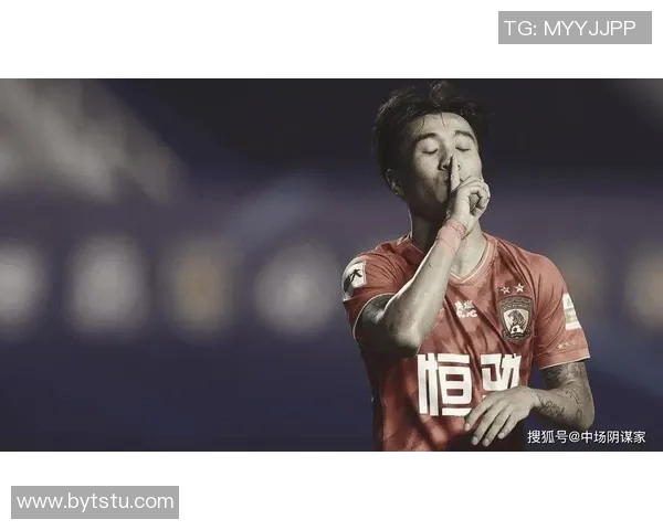 摇花手庆祝动作引发热议的足球巨星是谁 解析其背后的文化与意义